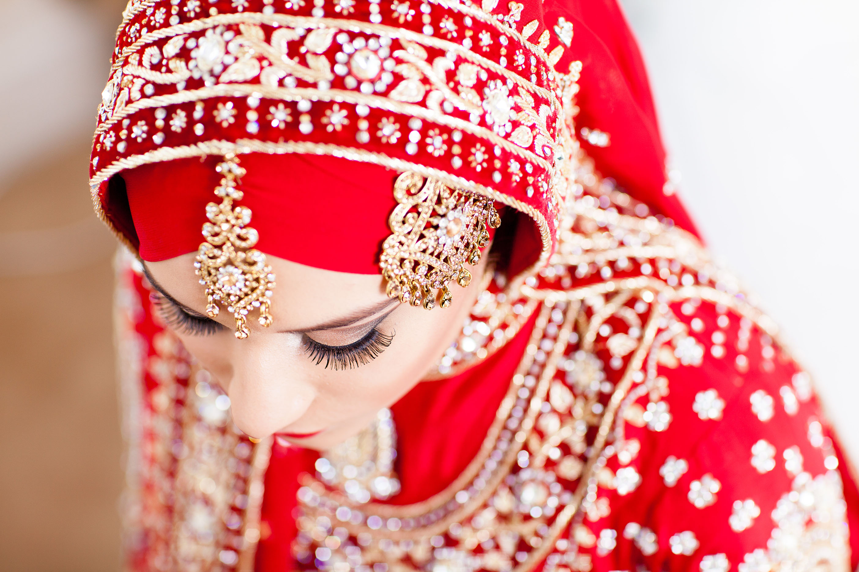 bride close up eye makeup